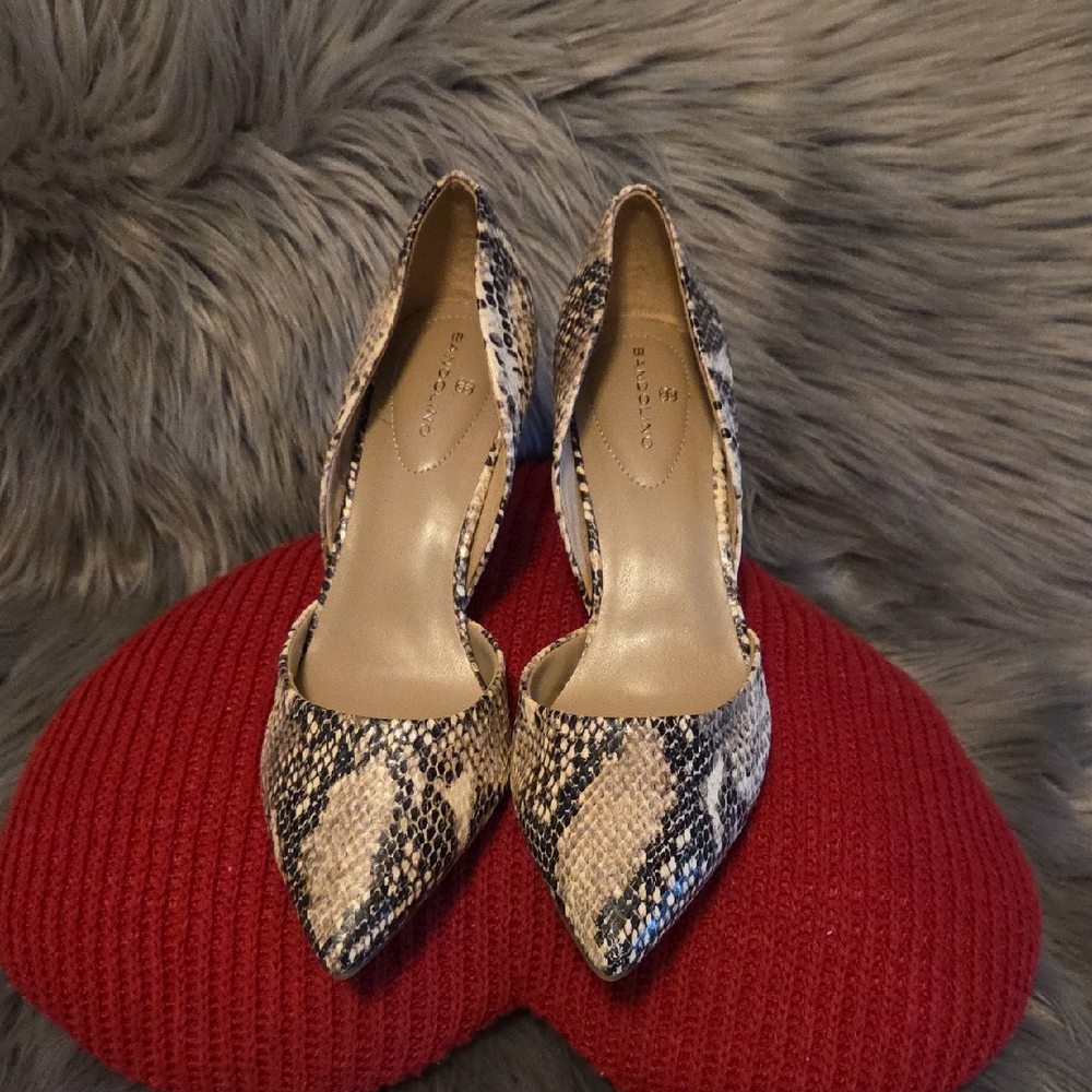 Bandolino Elegant Snakeskin Patterned Heels